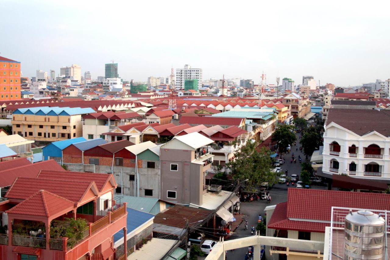 Lalune Hotel Phnom Penh Exterior photo